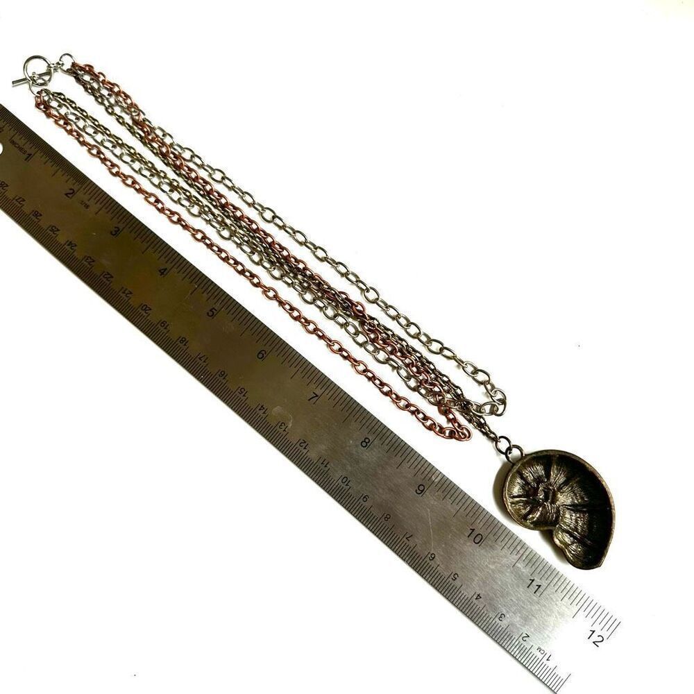 Tri tone nautilus shell pendant necklace - Picture 7 of 7